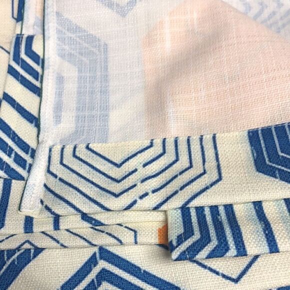 Designart Retro Hexagon Pattern IX Mid-Century Modern Blackout Curtain 2 panels - Picture 4 of 8